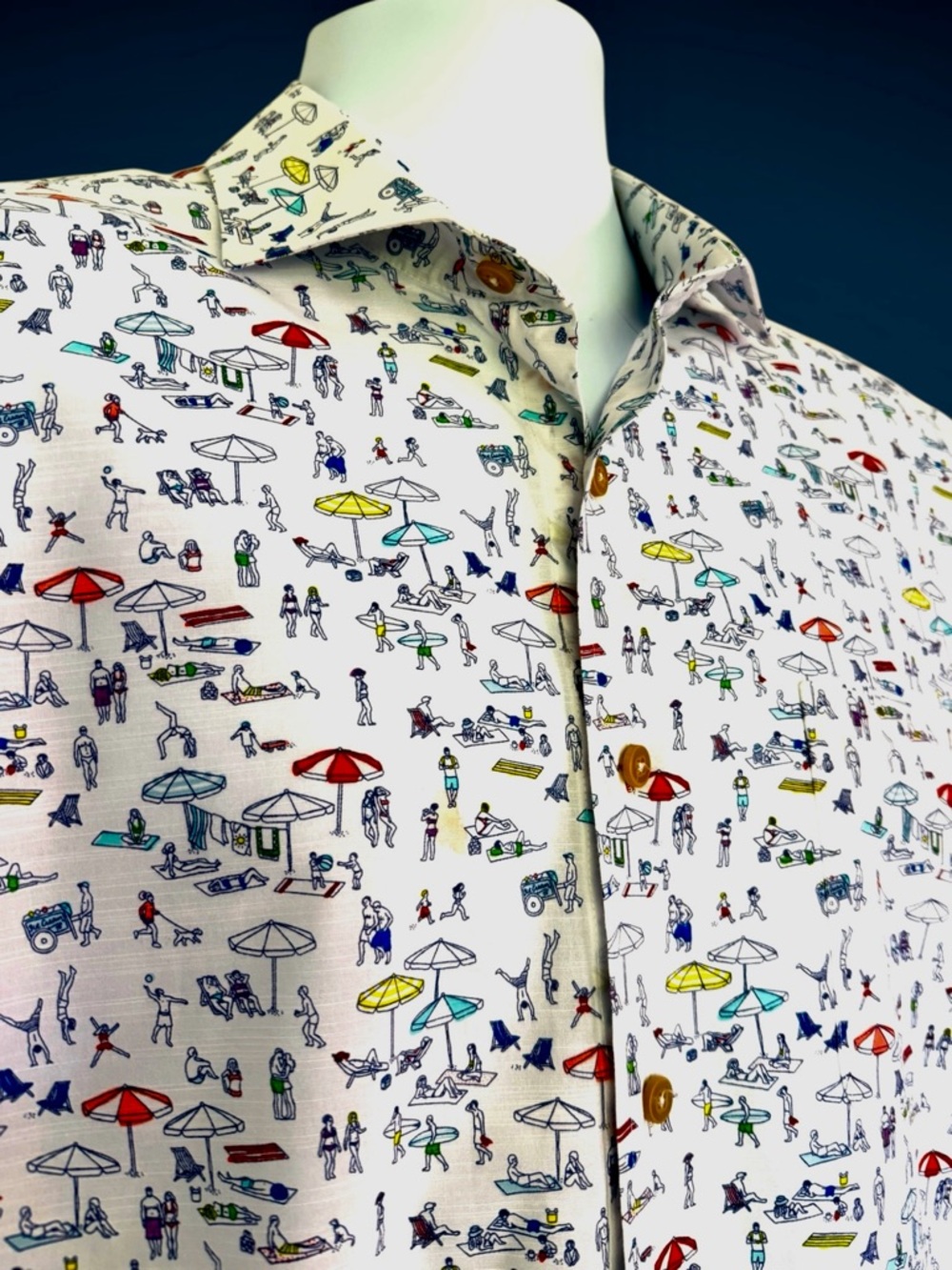 Johnnie-O “Hangin’ Out” Beach Print Button Down Shirt – Men’s Large